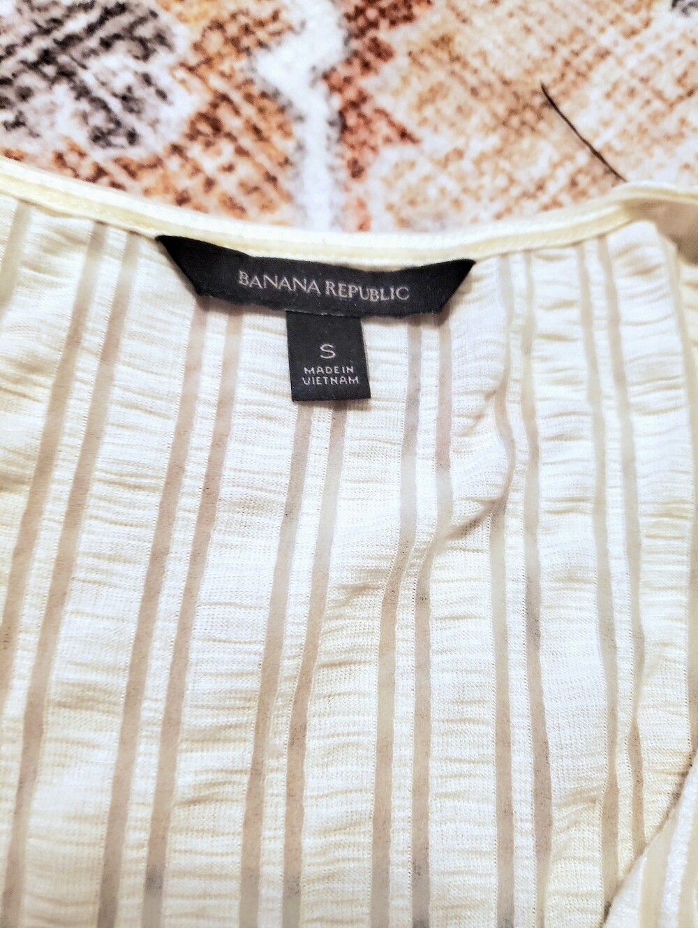 Romantic Ruffled Top - Picture 6 of 11